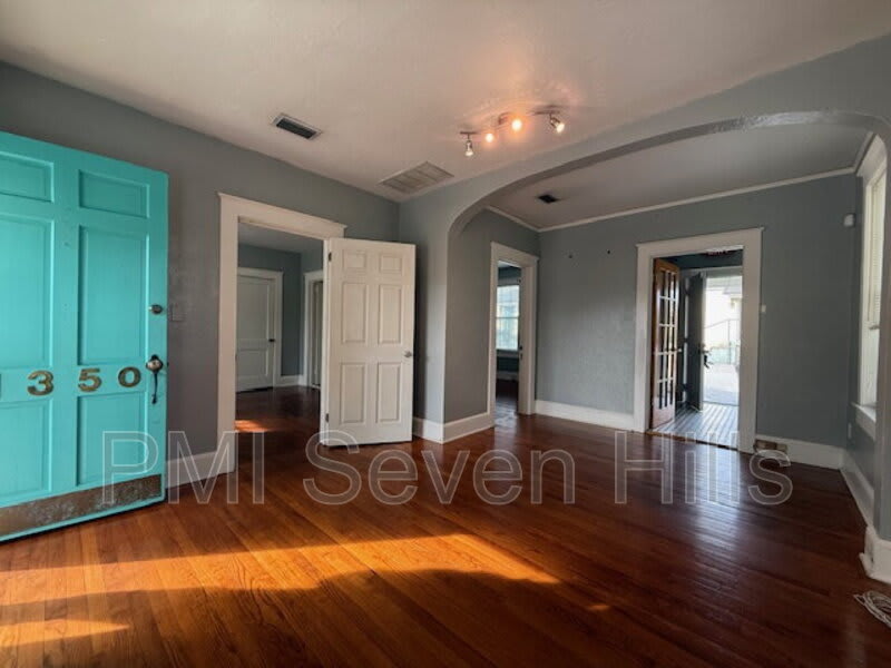 1350 North Gadsden Street – photo 3