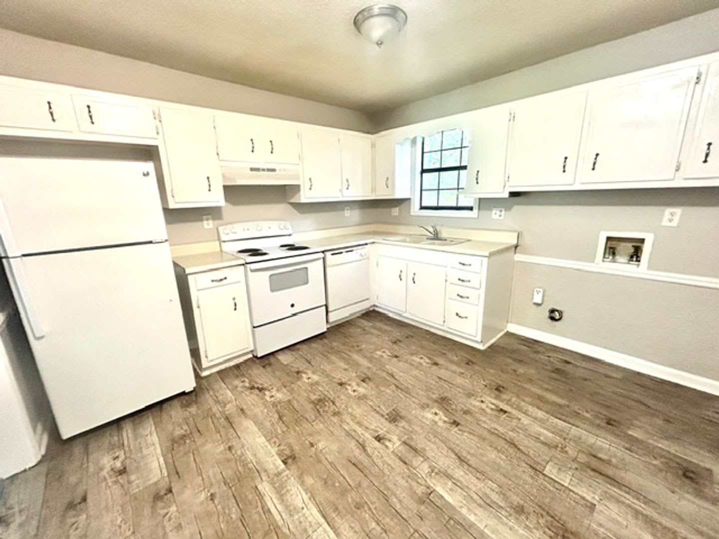 1216 1/2 Stevens Ave – photo 5