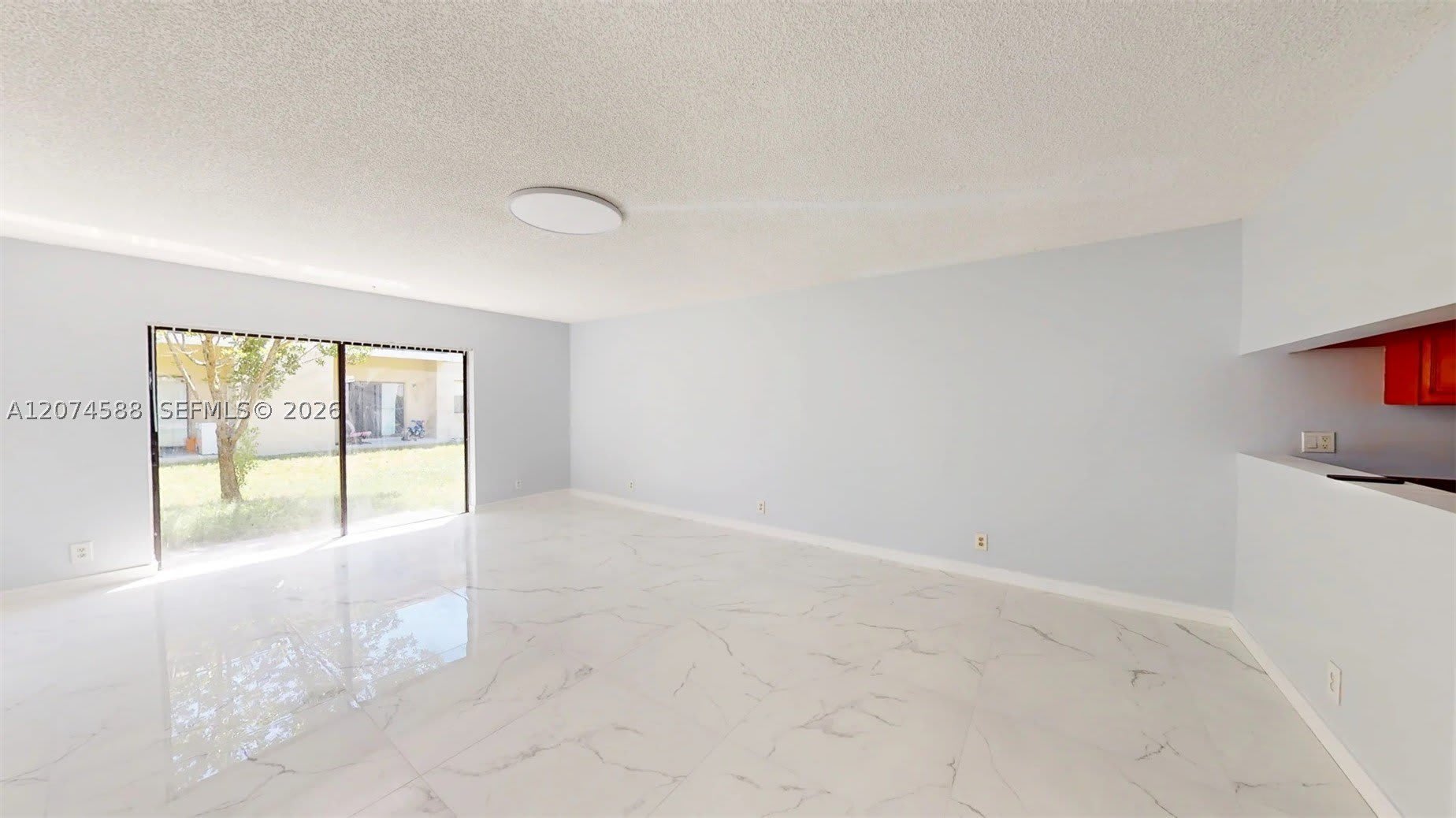 3501 NW 114th Ln – photo 2