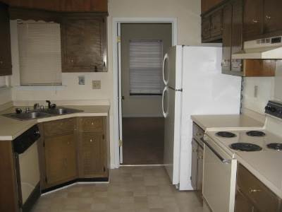Private Garage 2/2 All Electric – photo 2