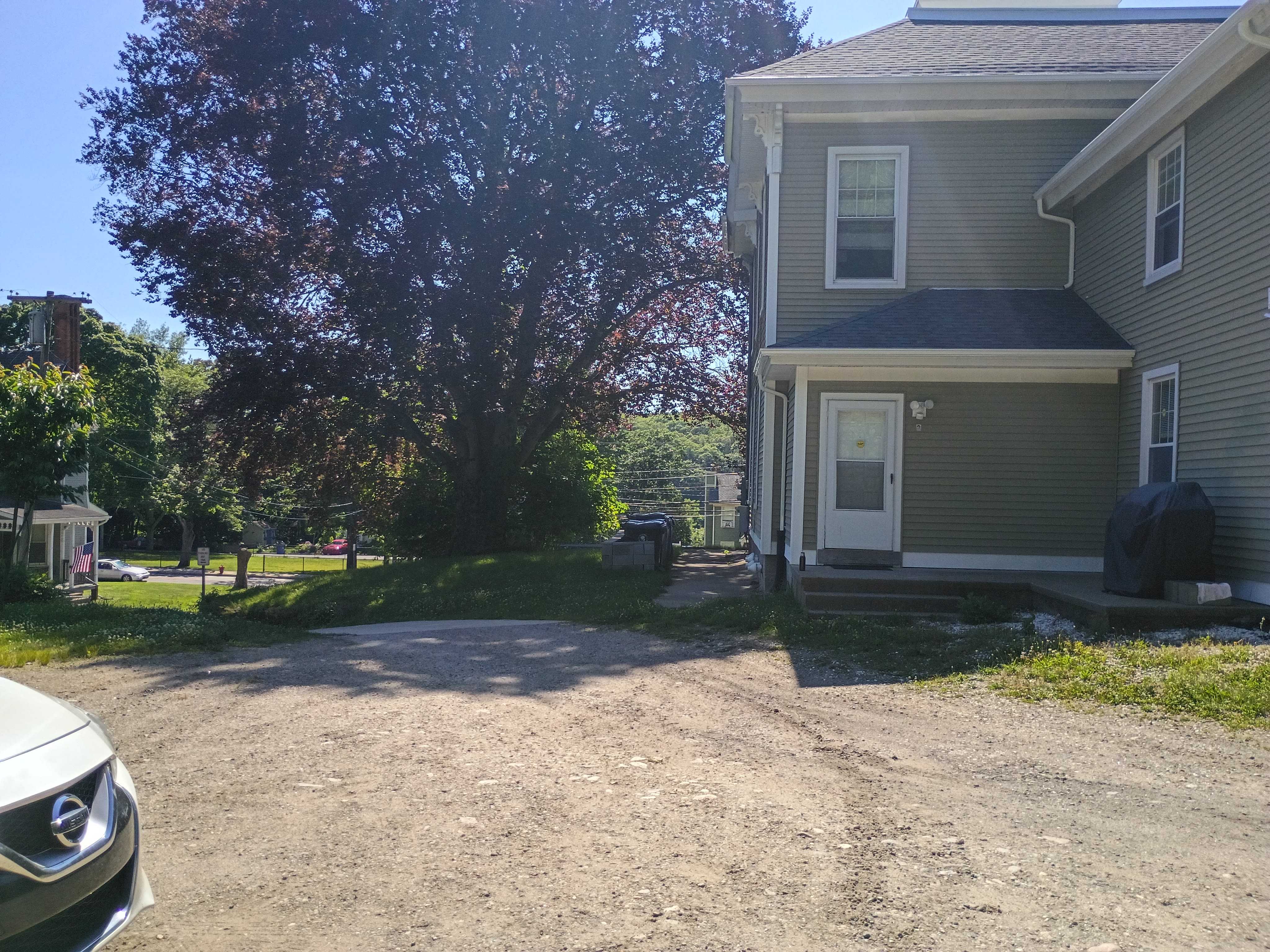 138 Laurel Hill Avenue – photo 3