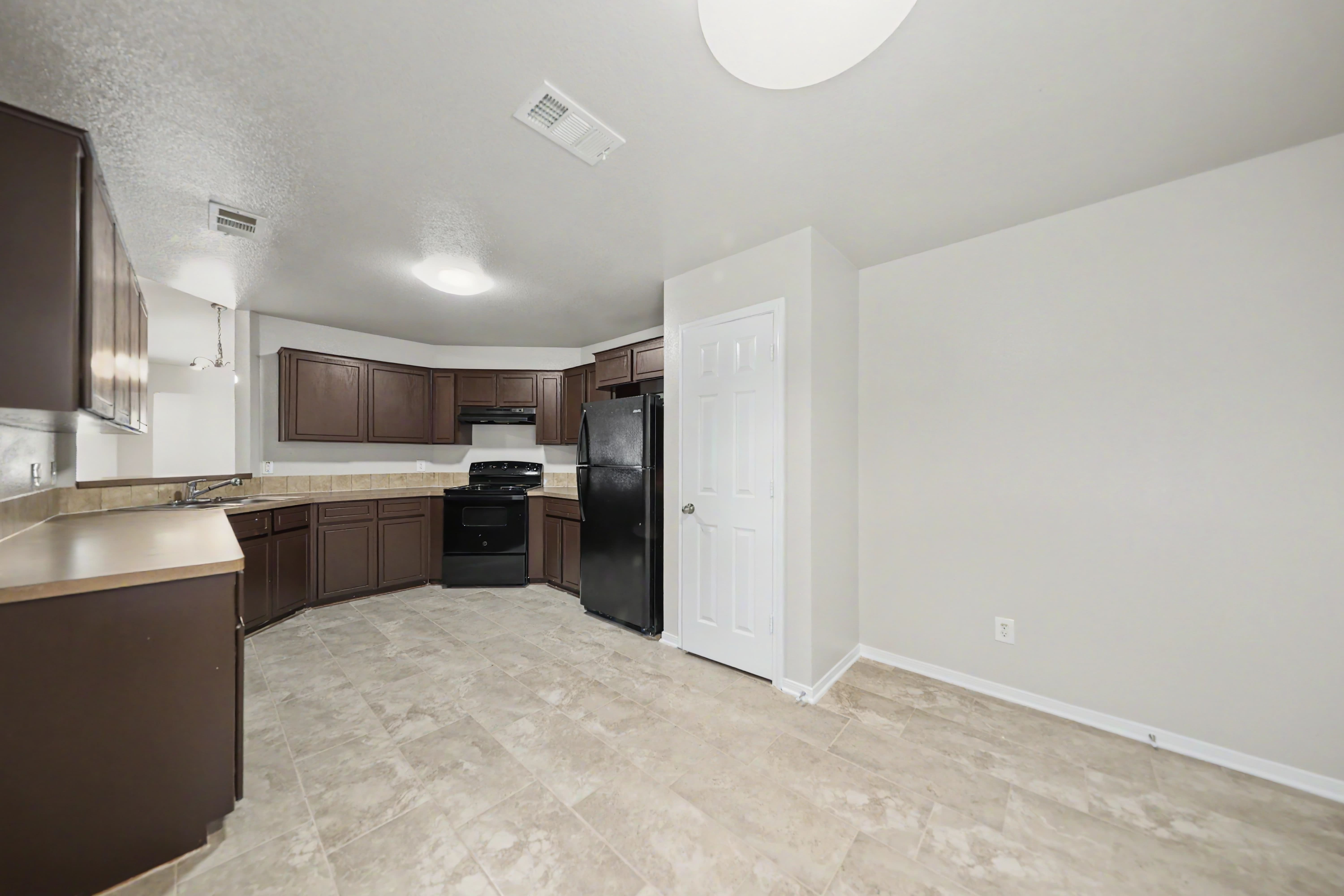 2701 Tarrant County Dr – photo 4