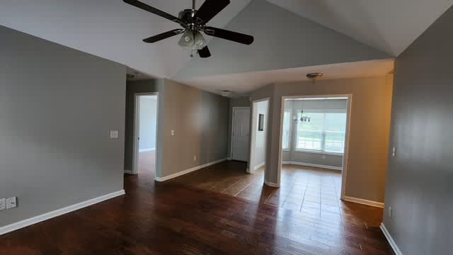 1407 Princeton Dr – photo 5