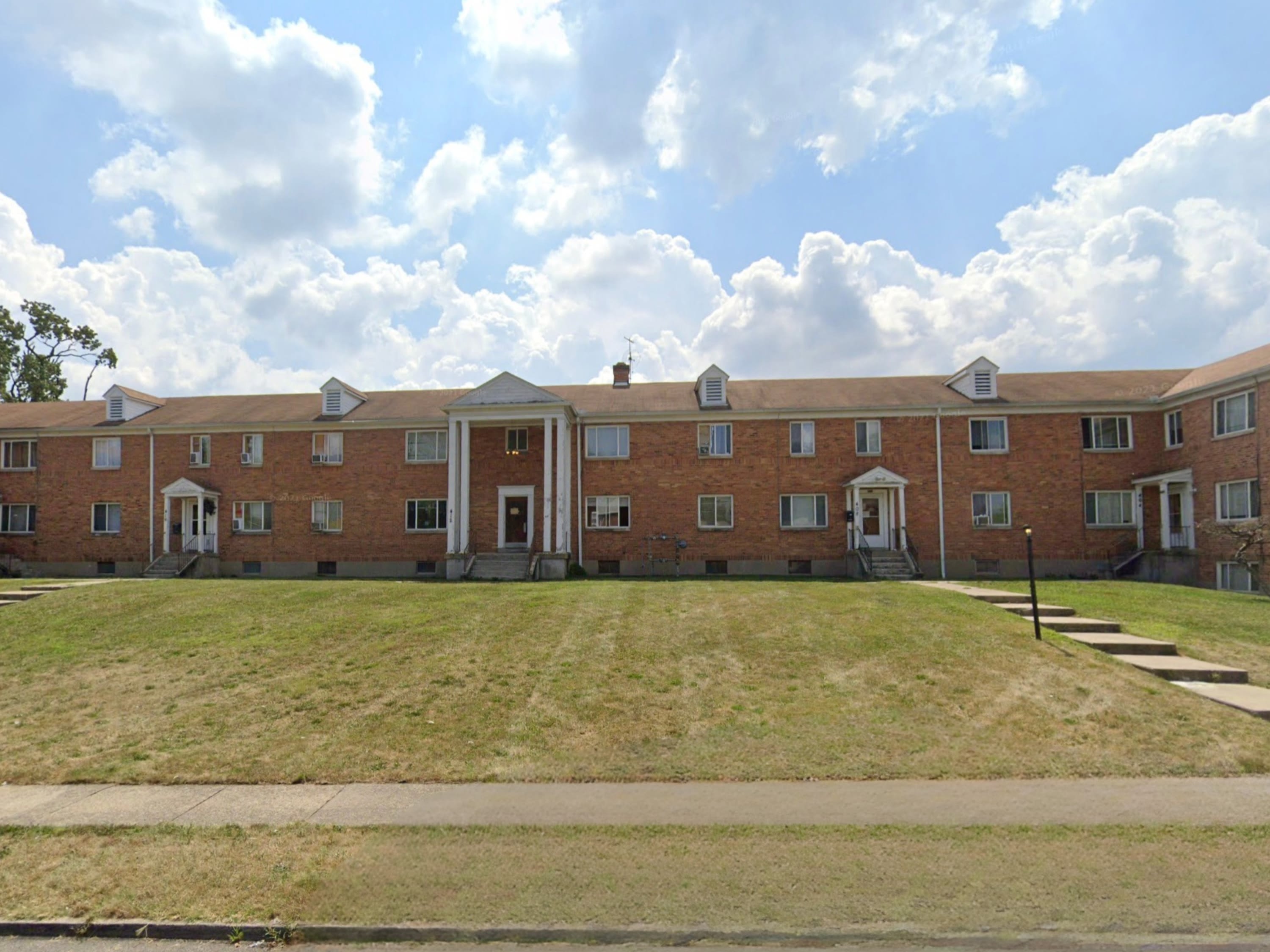 420 Ryburn Avenue – photo 1