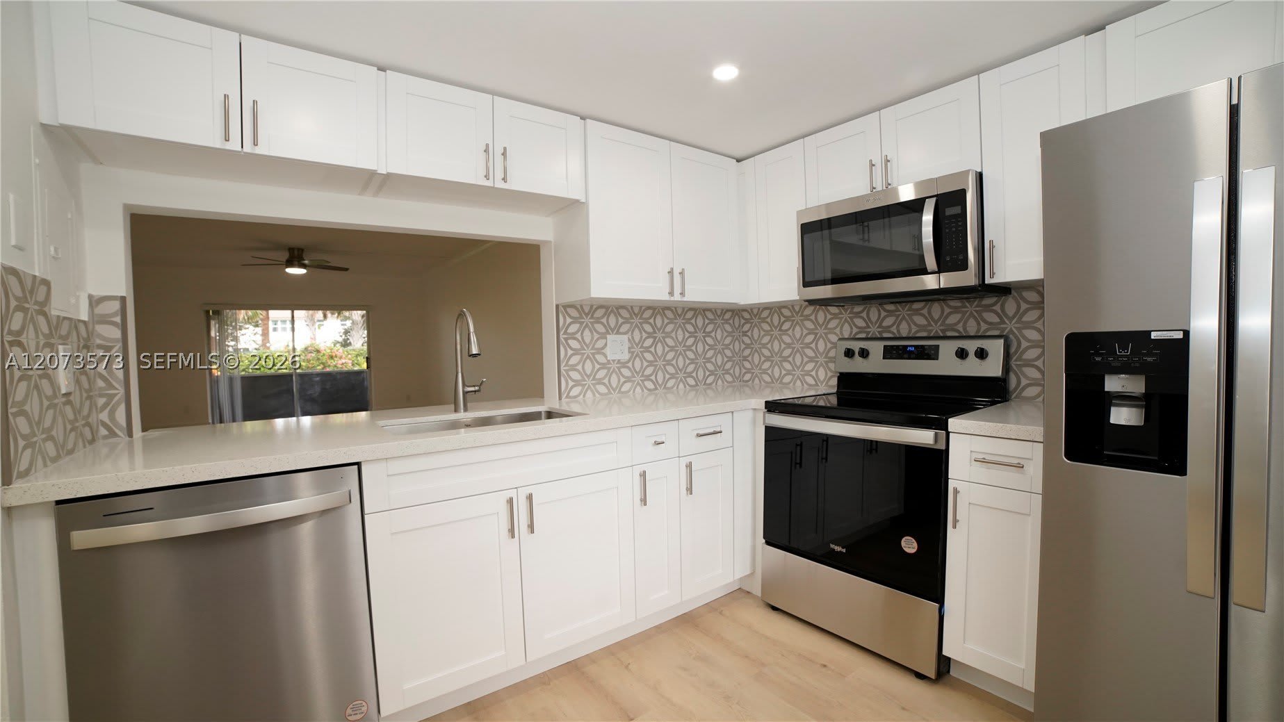 4291 NW 9th Ave – photo 4