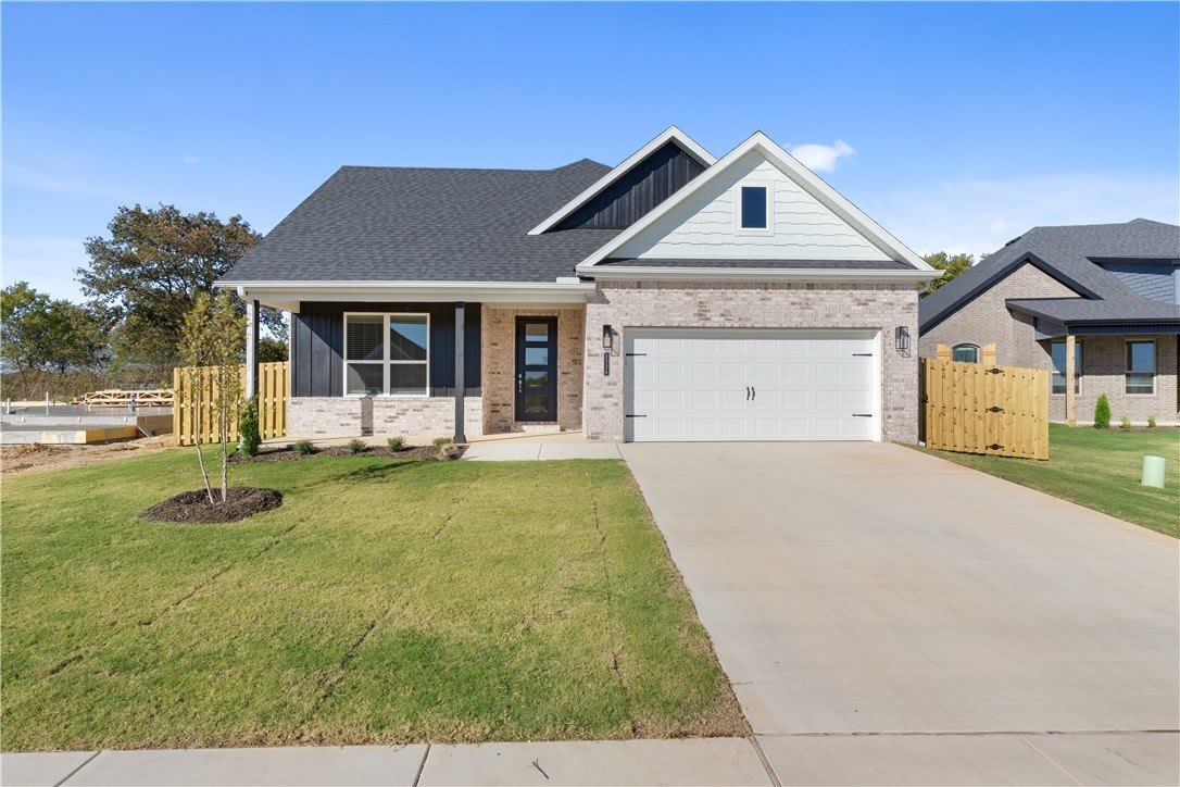 2124 Porter Street – photo 1