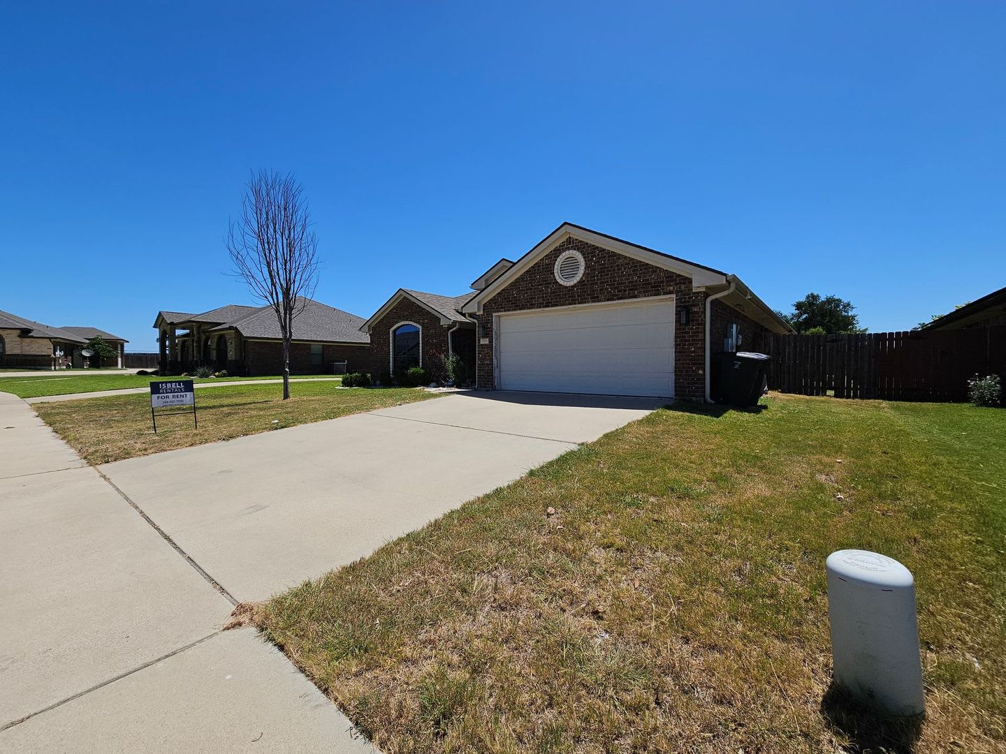 RENT REDUCTION & AVAILABLE FOR MOVE-IN NOW! – photo 1