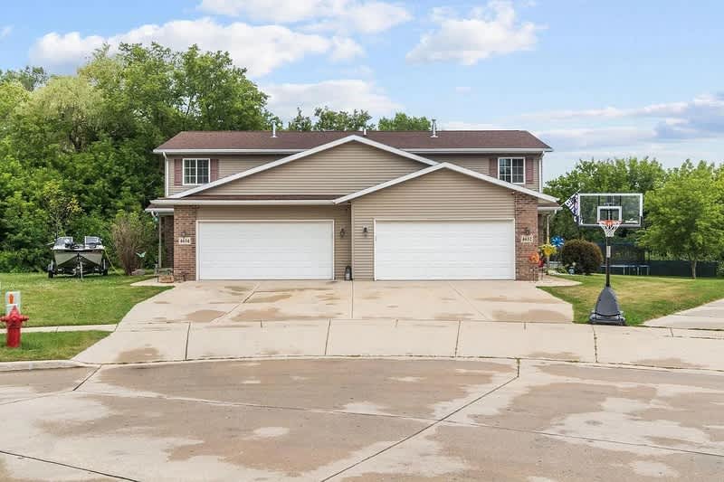 4632 4634 Ridge Court 4632 – photo 3