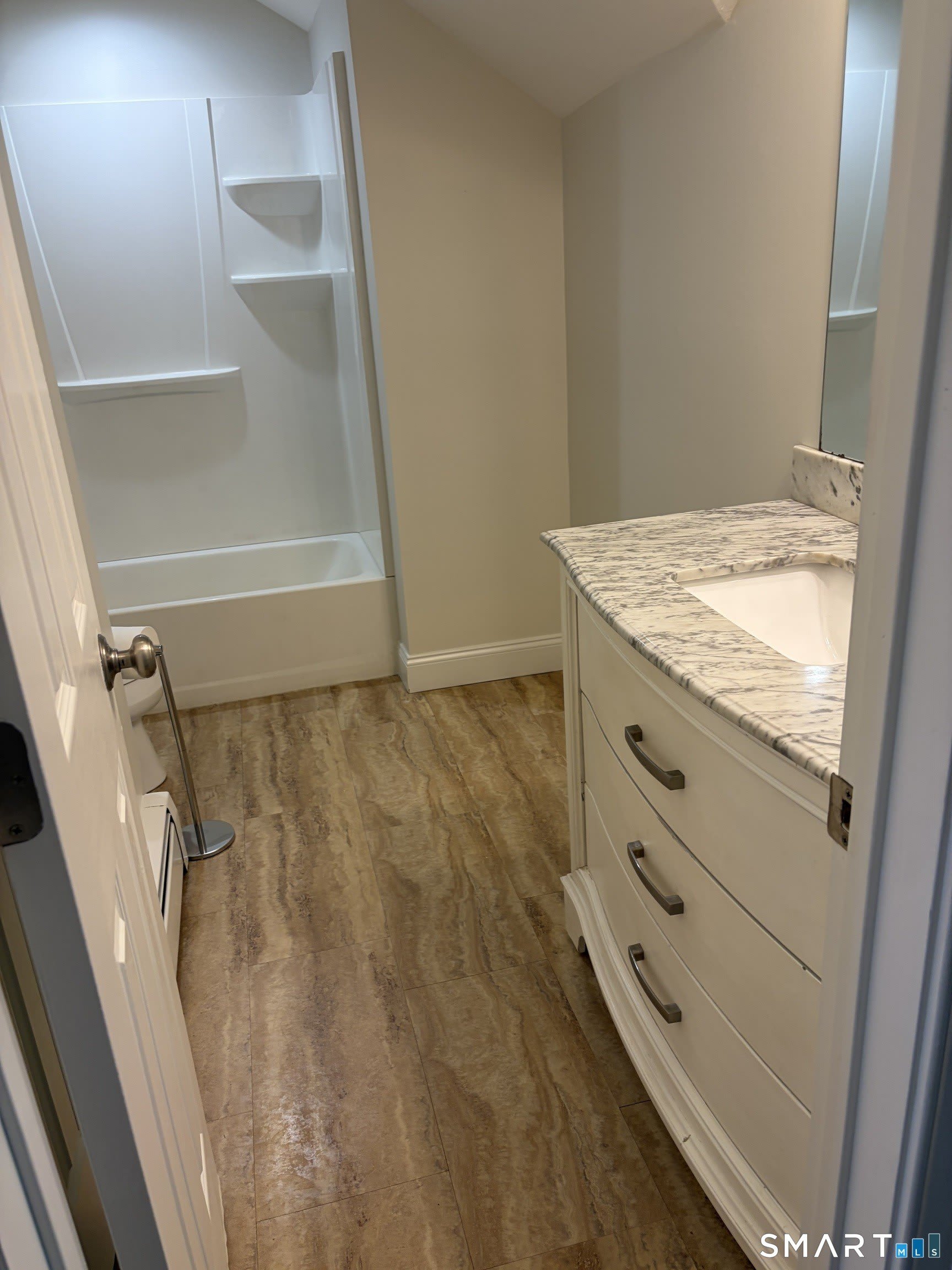 37-39 Hillside Avenue – photo 4