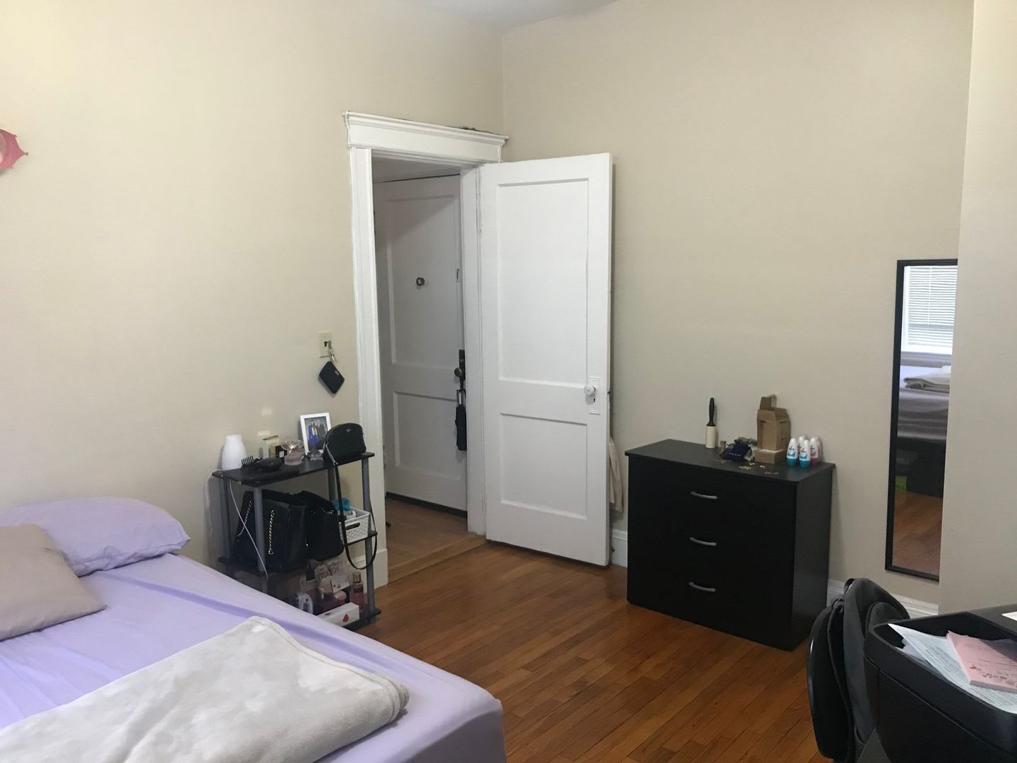 2 Bed on the Green Line for August – photo 2