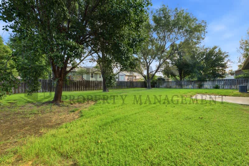 2770 North Parkridge Court – photo 4