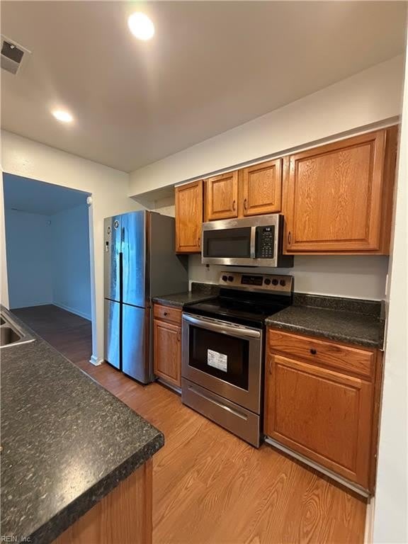 1046 Commonwealth Place – photo 4