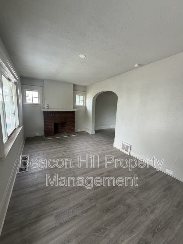 12609 Dove Avenue – photo 1