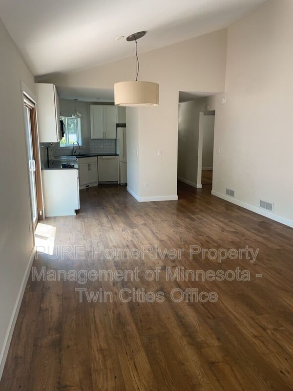 1390 Granada Trl N – photo 2