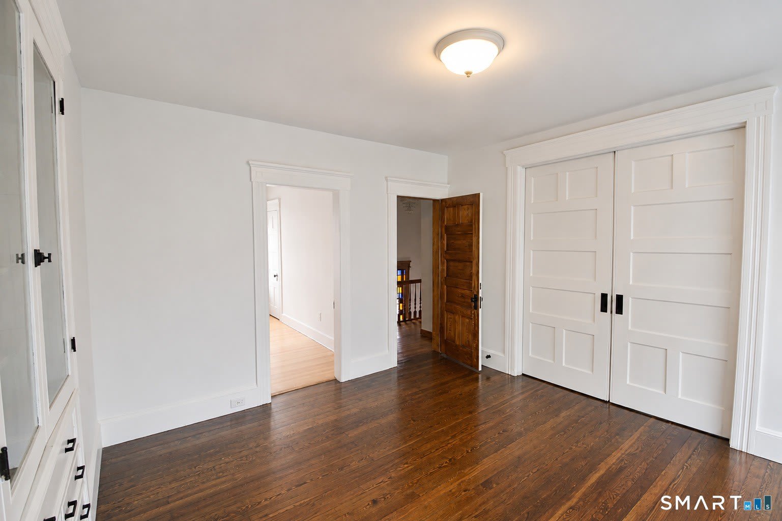 762 Howe Avenue – photo 5
