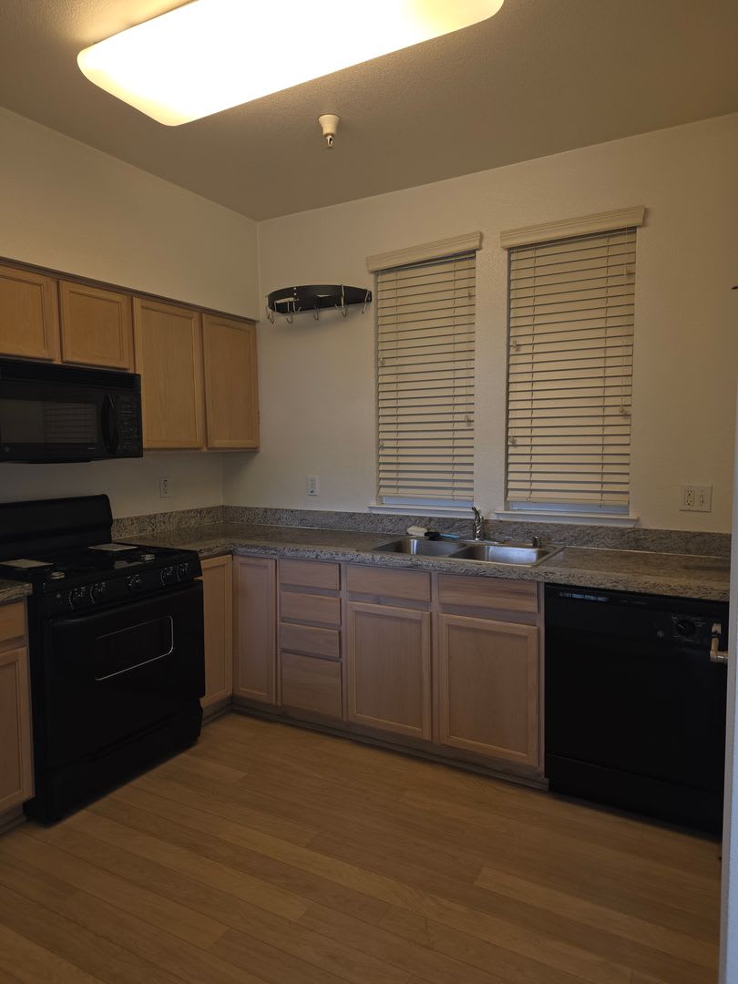 212 Pacifica Blvd 202 Watsonville Ca 95076 Studio Apartment – photo 5