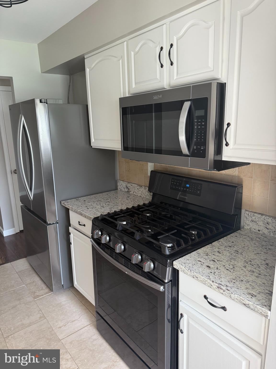 3830 NORMANDY Drive – photo 3