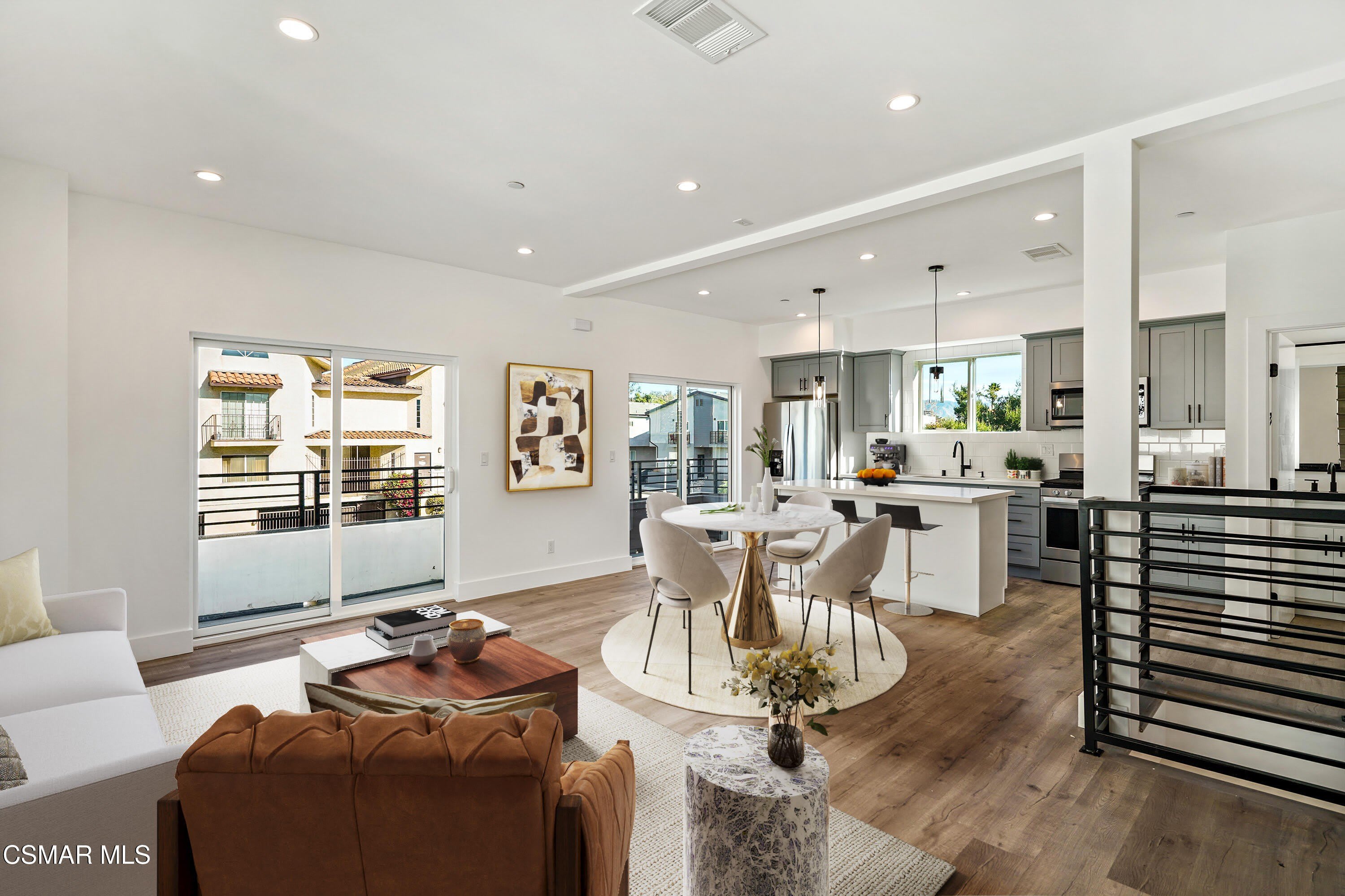 10906 Hesby Street – photo 4