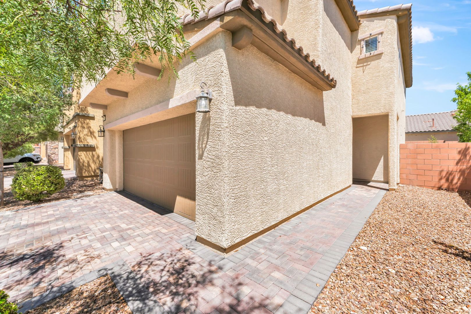 Modern Comfort Meets Flexible Living In The Heart Of Southwest Las Vegas – photo 2