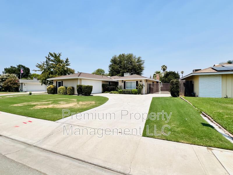 6212 Friant Drive – photo 5