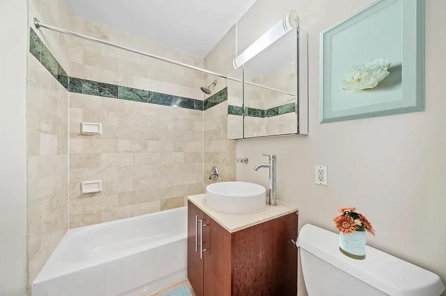8 Liberty Place – photo 5