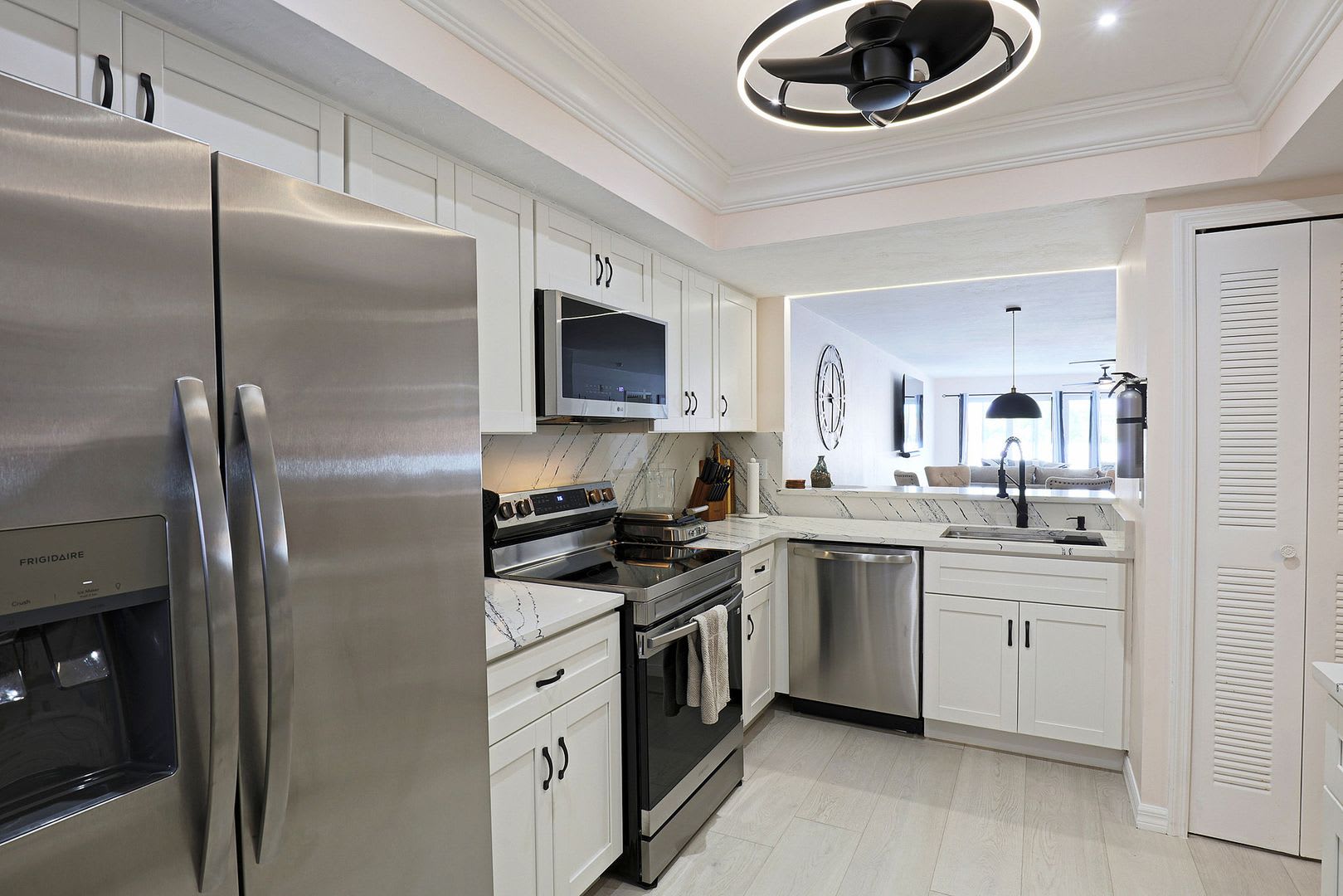 11921 Seabreeze Cove Lane – photo 4