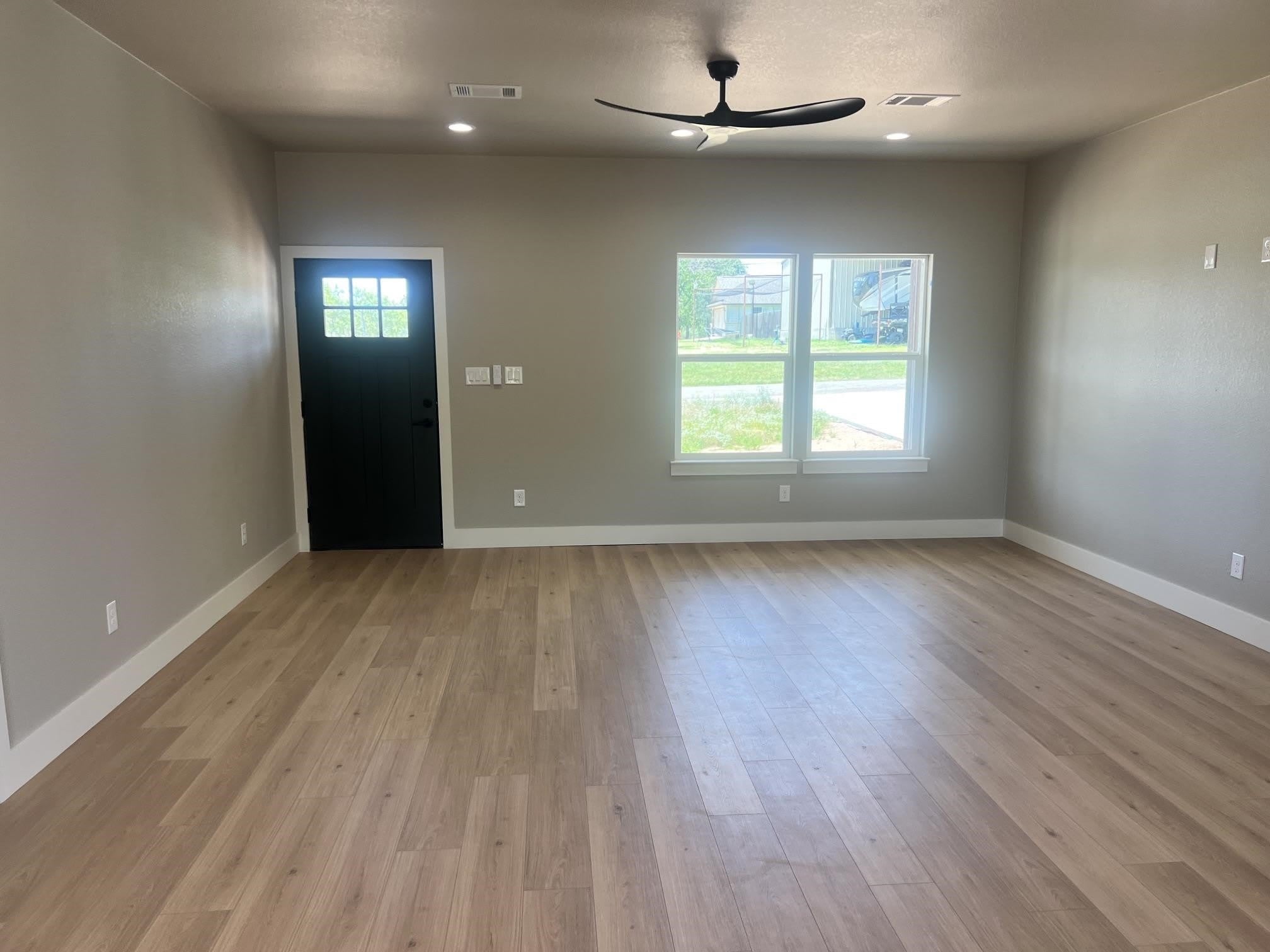 2202 E Shawnee Drive – photo 4