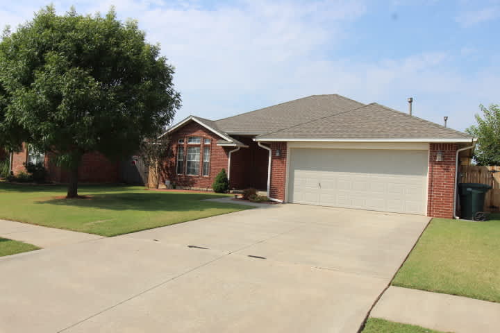 620 Eastview Dr – photo 1