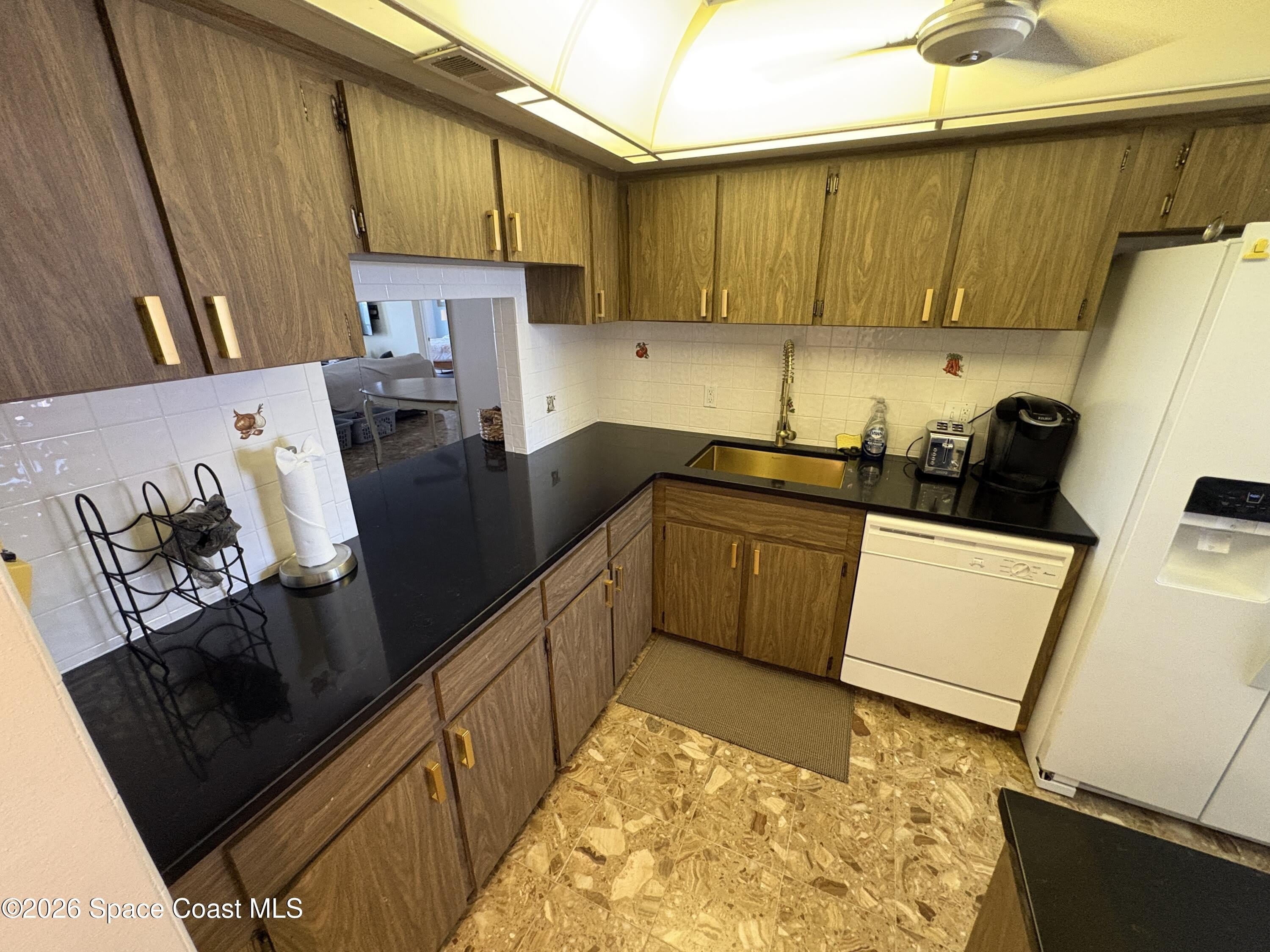 4100 Ocean Beach Boulevard – photo 3