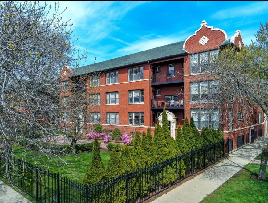 4609 North Dover St – photo 3