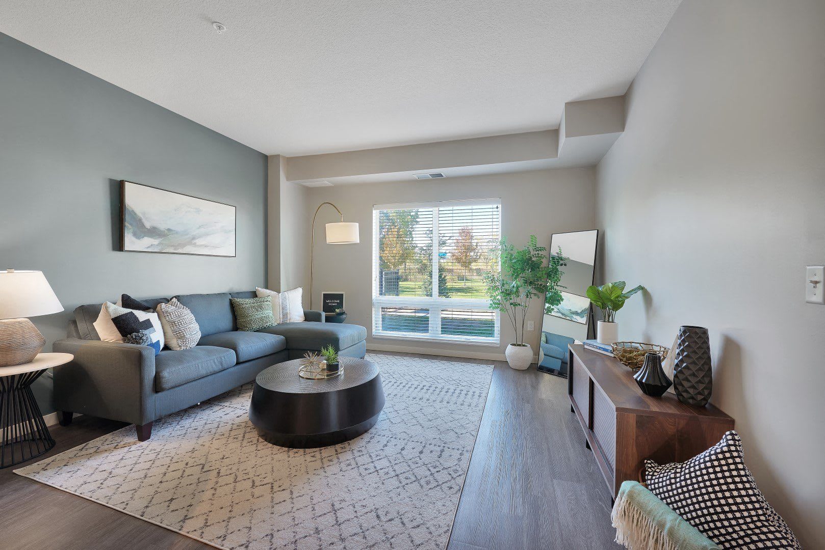 The Sixton Apartments – photo 4