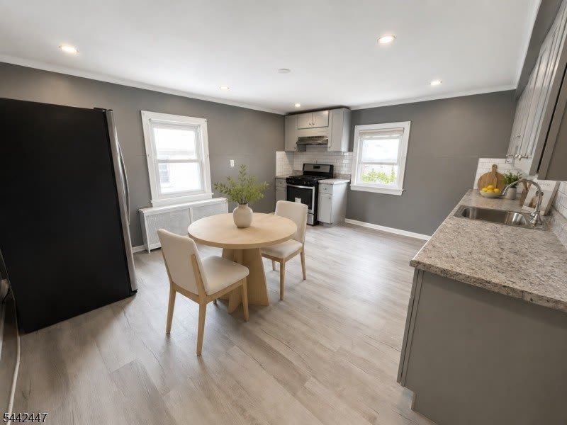 310 Concord Ave – photo 3
