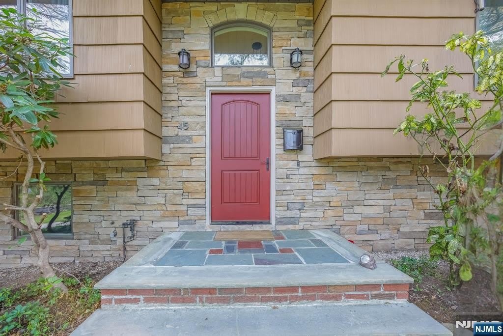 45 Lenox Avenue – photo 2