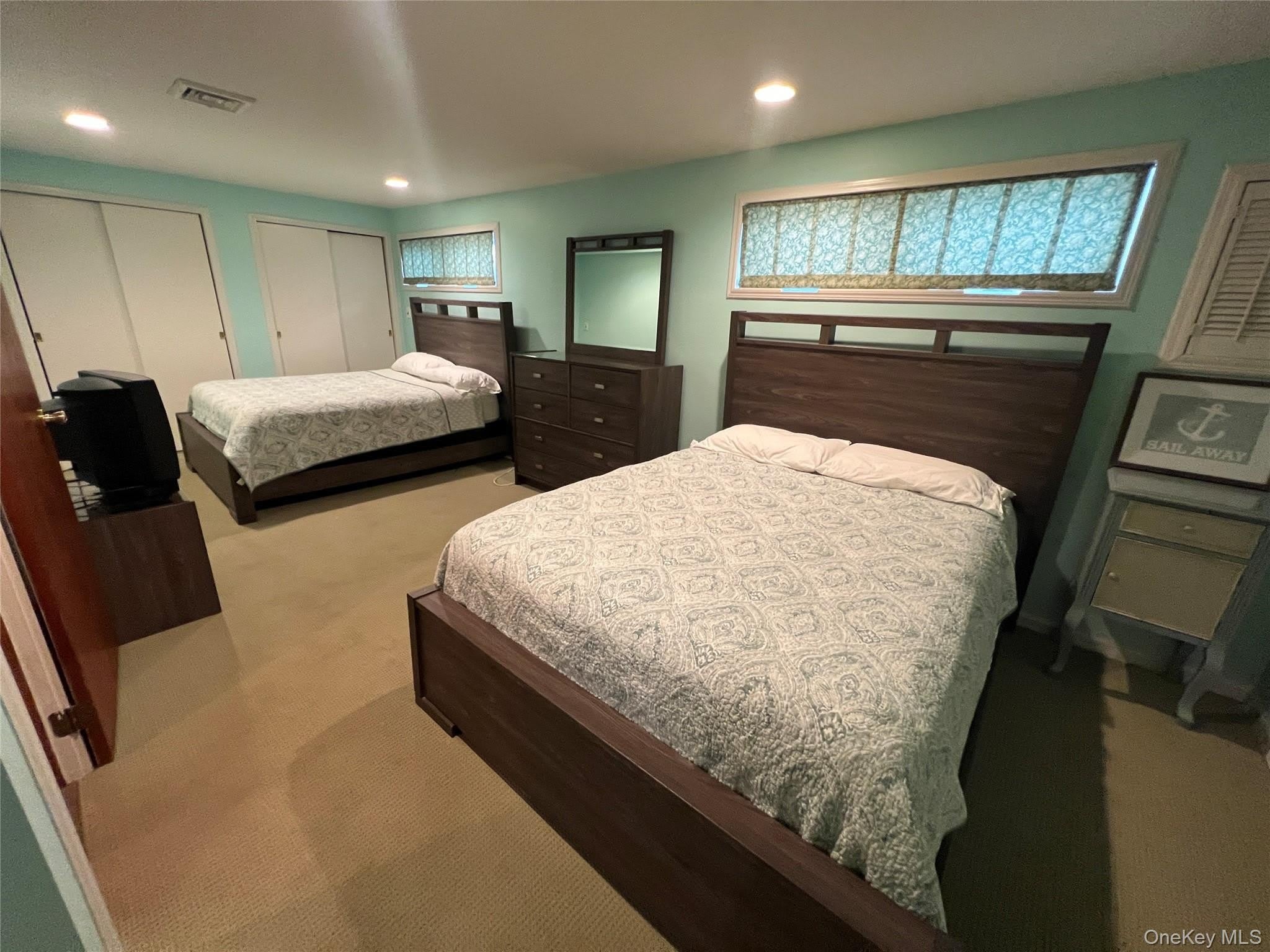 71 Garden City Avenue – photo 3