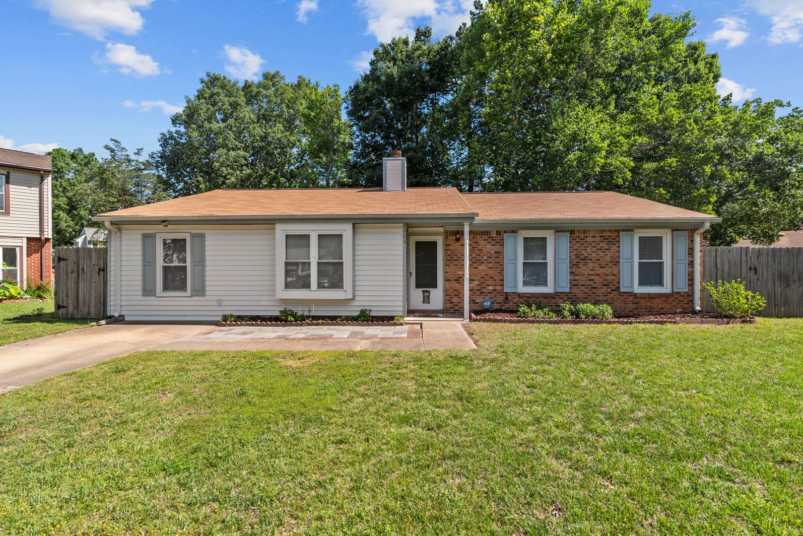 Charming 3-Bedroom Ranch in Quiet Chesapeake Cul-de-Sac – photo 2