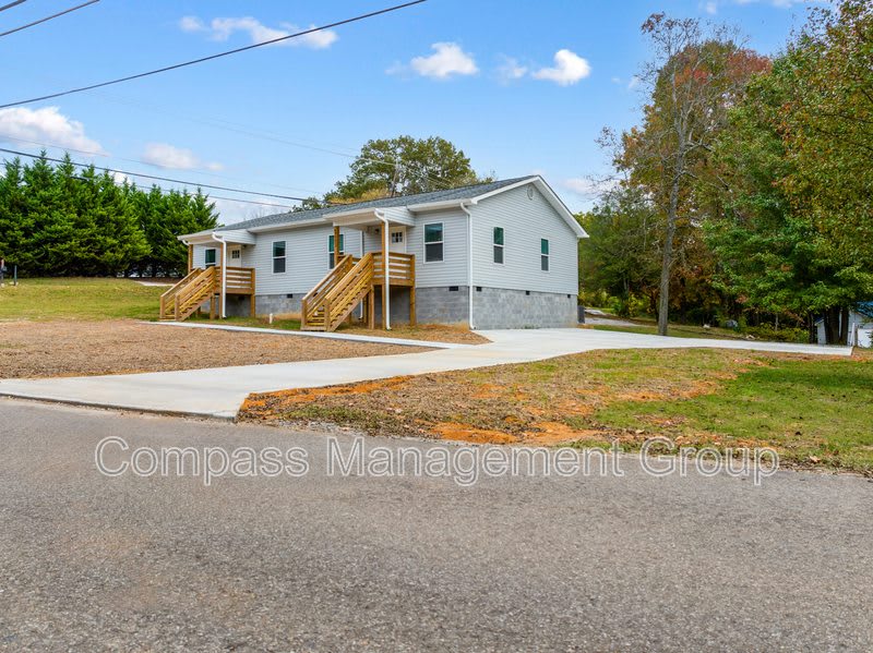6900 Seaver Drive Northwest 1 – photo 4