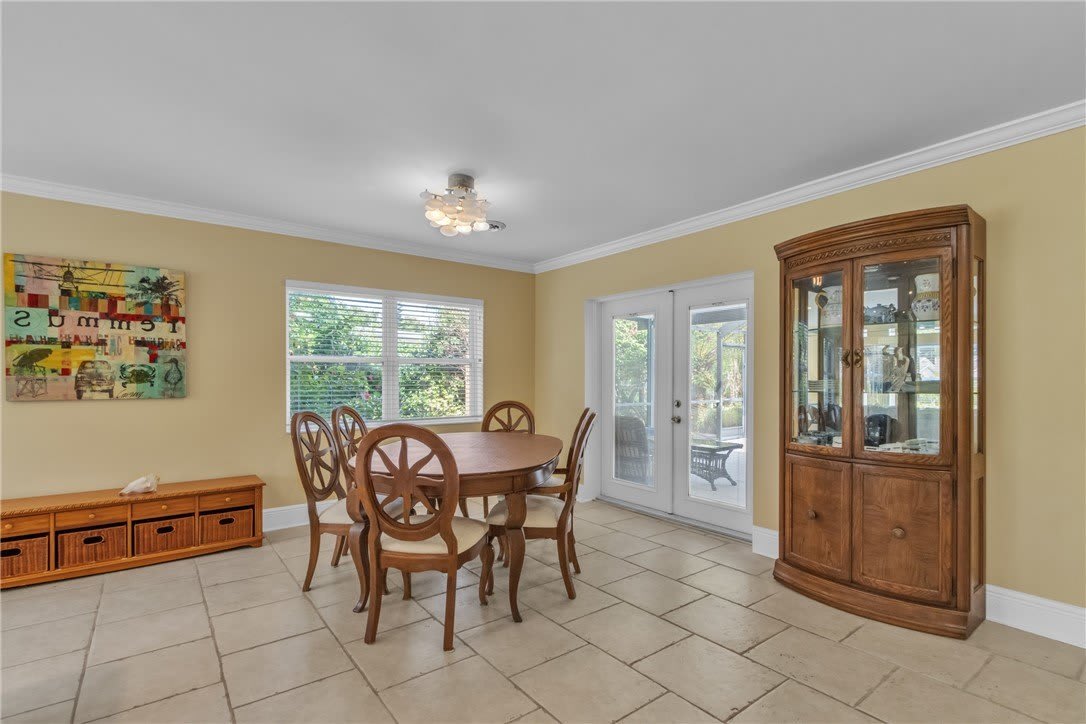 2367 Seville Avenue – photo 4