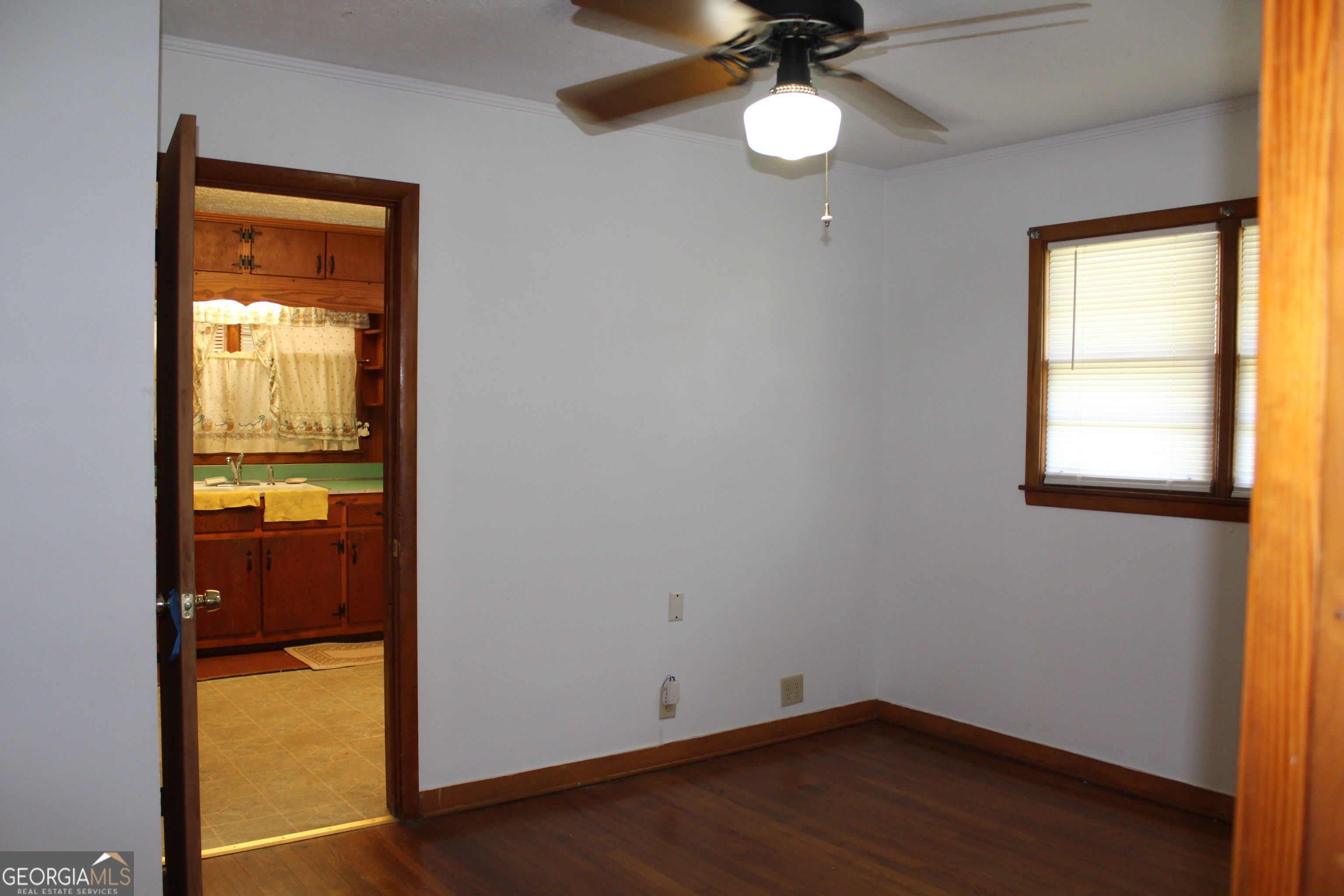 1115 W Spring Street – photo 4