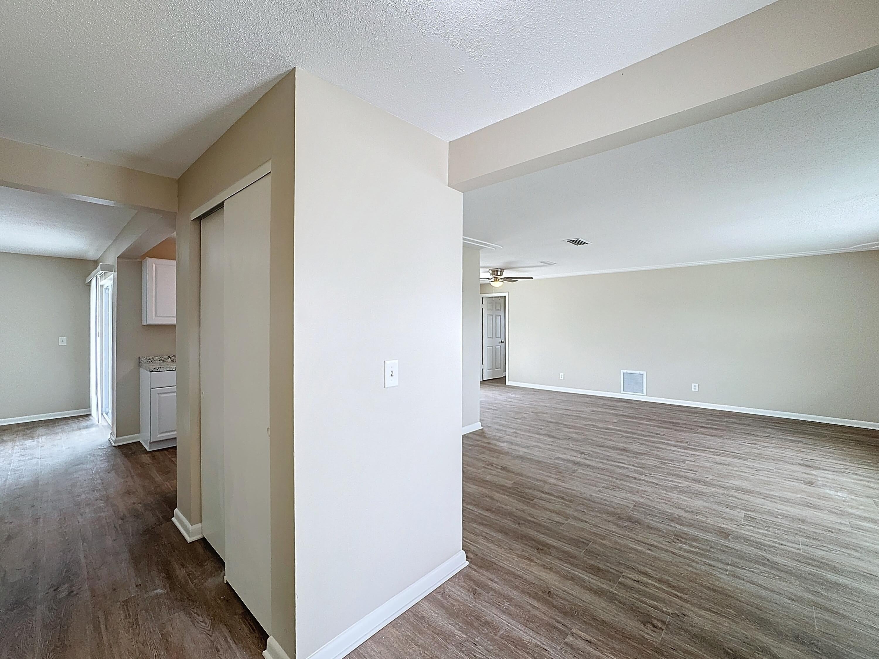 1545 Polaris Street – photo 4