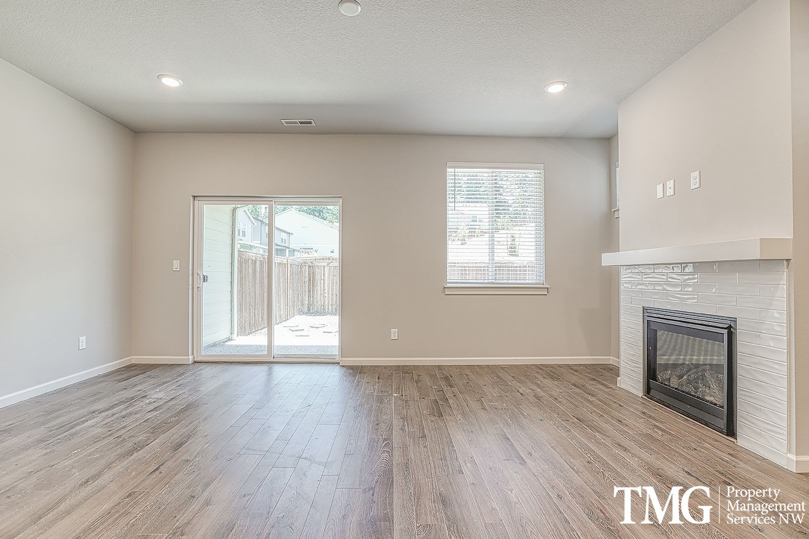 3 Bedroom, 2.5 Bath Townhome In Ridgefield! – photo 3