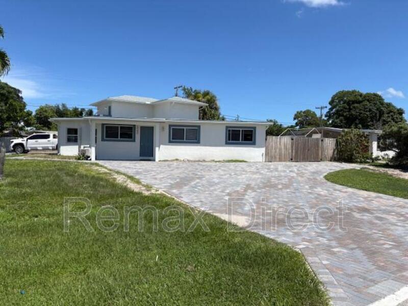 5580 Honeysuckle Drive – photo 1