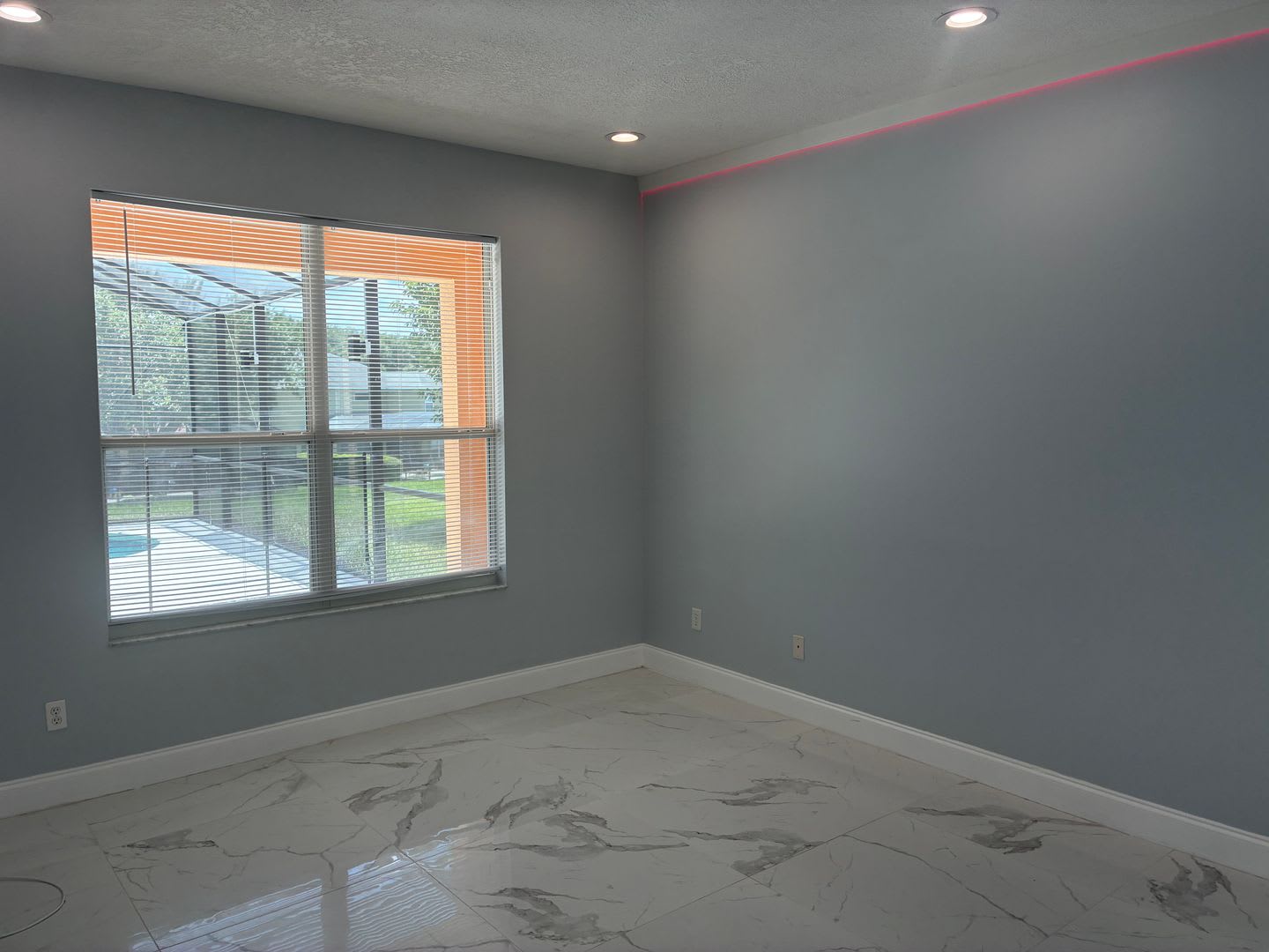 Beautiful Pool Home in Emerald Island – Premium Amenities Included! – photo 3