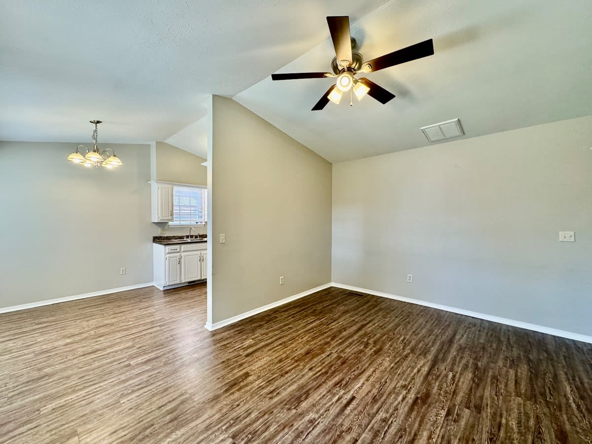 1006 Richmond Street – photo 3