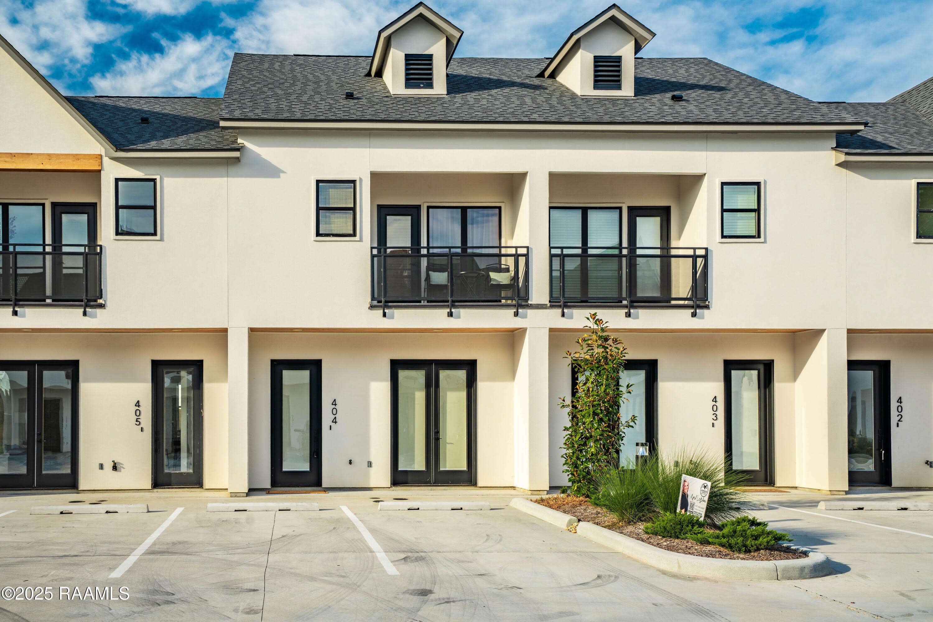1510 Kaliste Saloom Road – photo 1