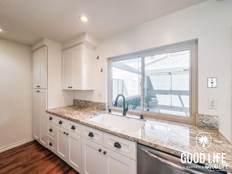 1280 River Vista Row – photo 3