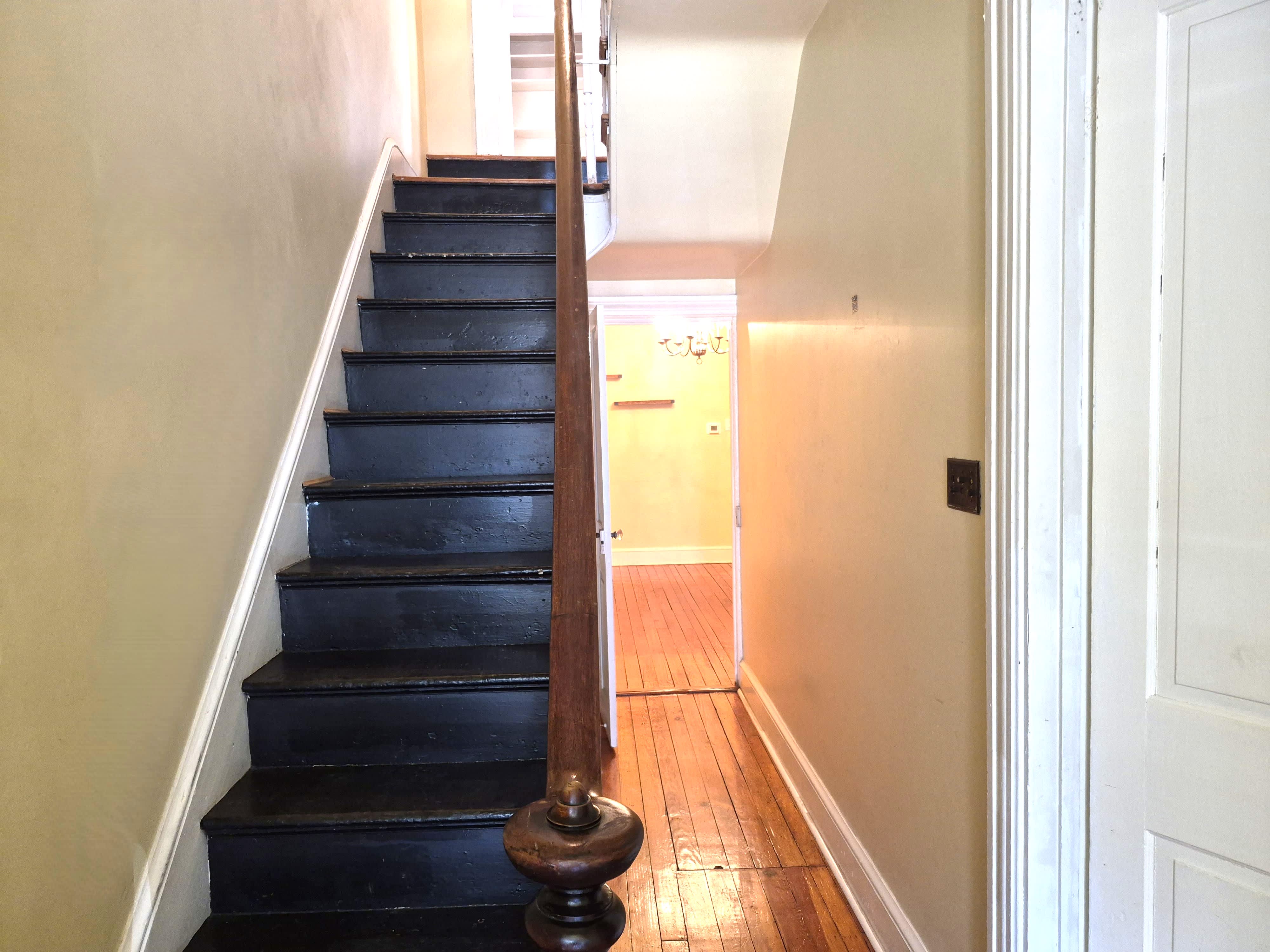 137 E New St – photo 2