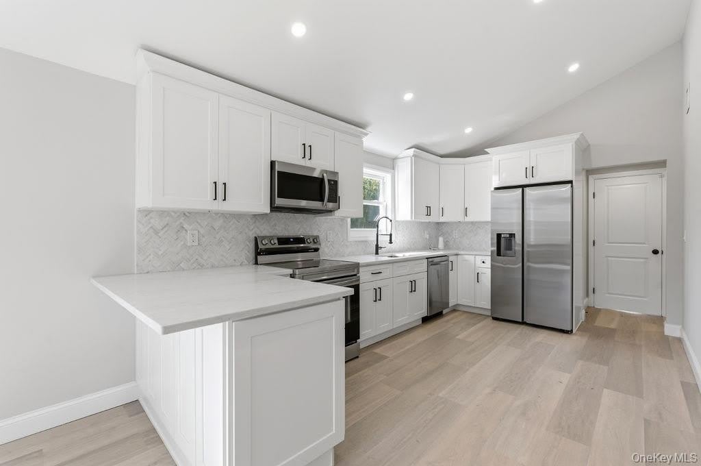 452 Montauk Highway – photo 5