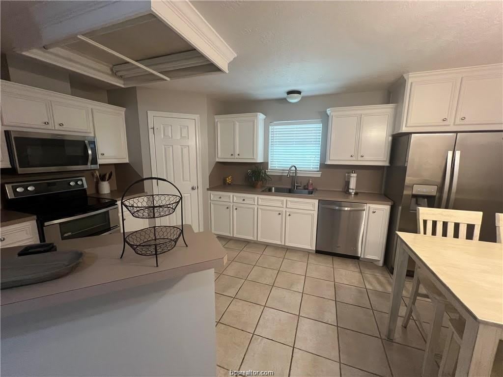3742 Chantal Circle – photo 2