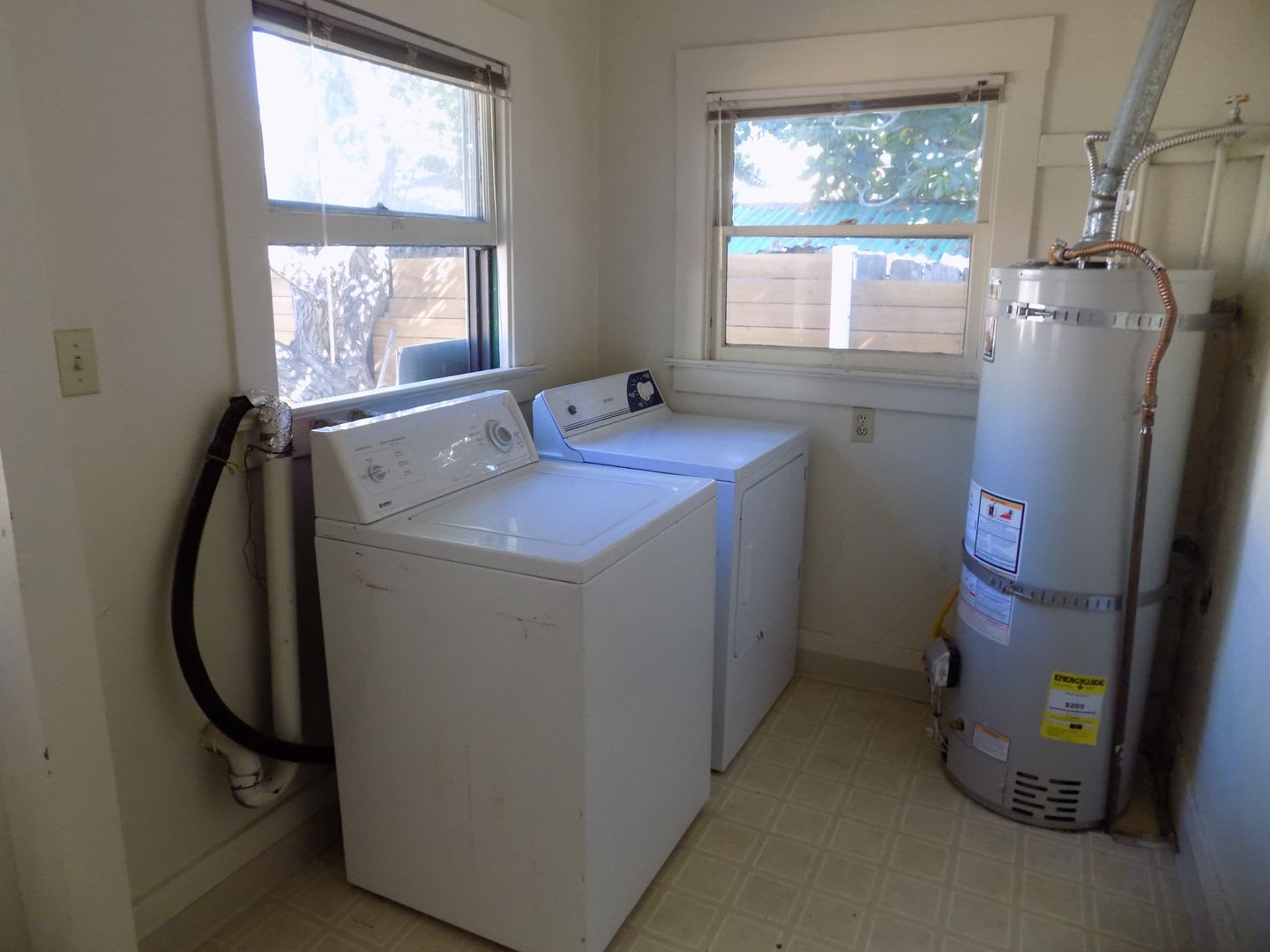 1824 Nipomo Street – photo 5