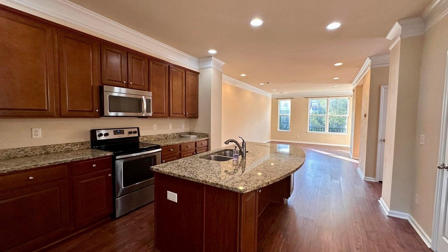 1592 Bluewater Way – photo 3